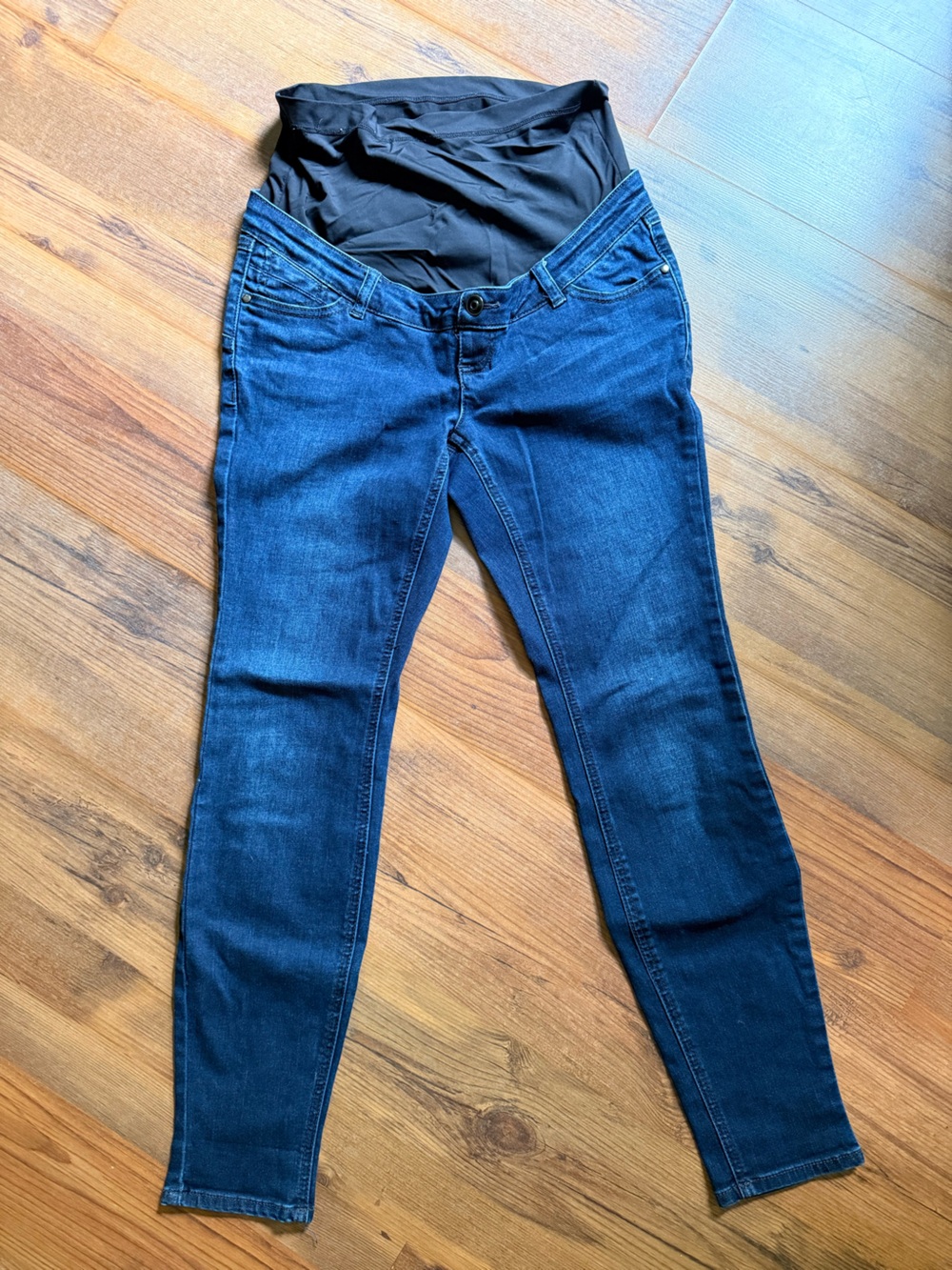 Thyme Maternity Dark Blue Skinny Jeans with Black Maternity Panel - Small